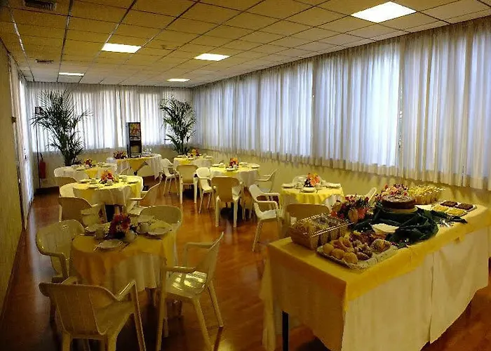 Consul מלון 3*
